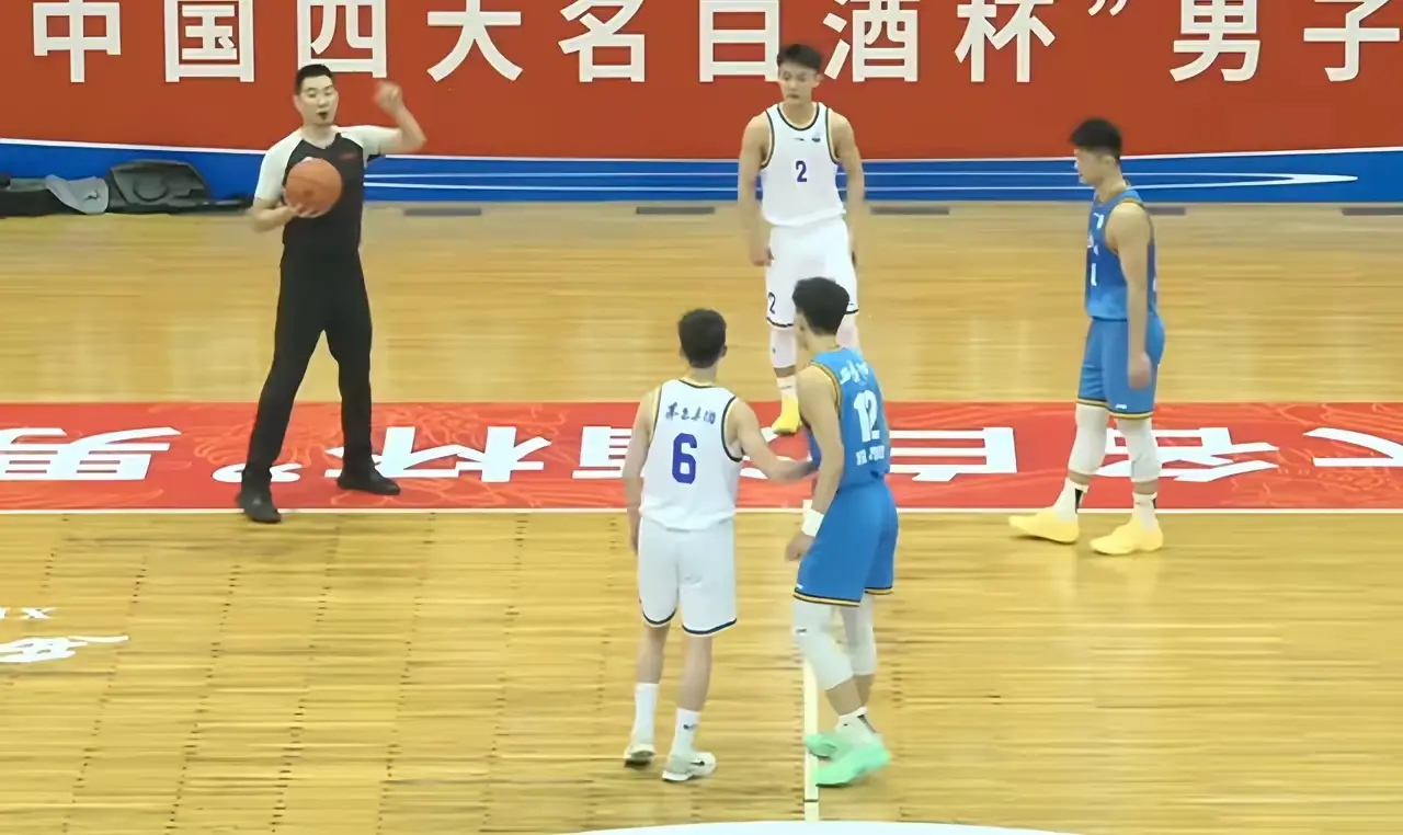 分领先优势, 连续砍分, 色后卫