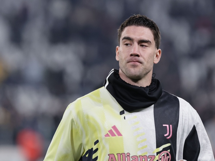 弗拉霍维奇, 有意的英超, entit